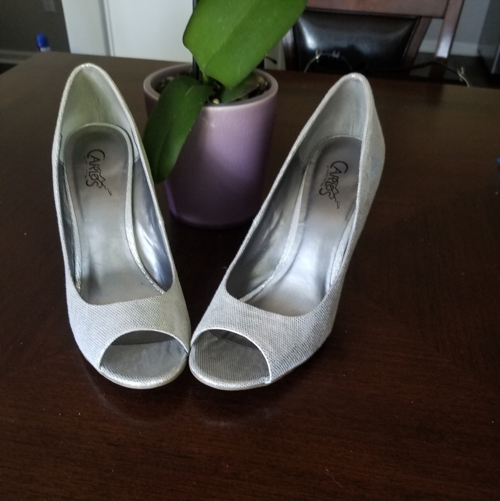 Shoes - Picture 2 of 3